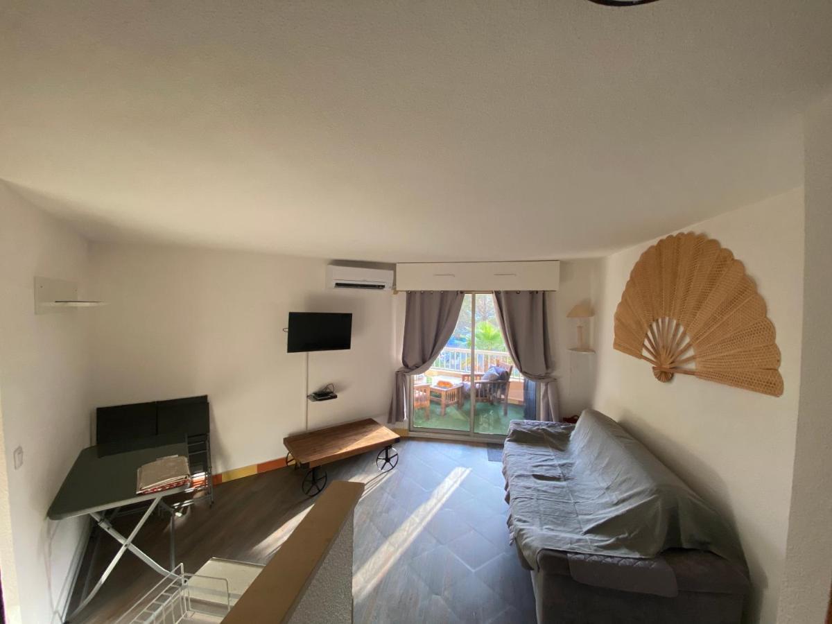 Appartement Au Lagon Bleu A Frejus, Garage, Tennis & Piscine 1200 M2 ภายนอก รูปภาพ